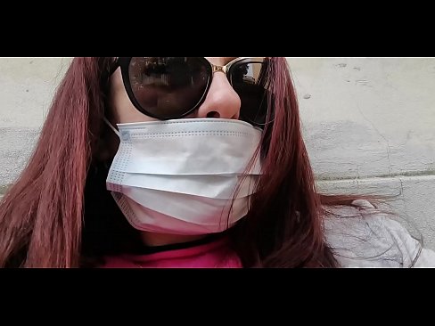 ❤️ Nicoletta o iphetetsa ho moahelani oa hae le pees ka karacheng ea hae (Special Covid19 Italy Quarantine) ho st.4k-porno.ru ❤